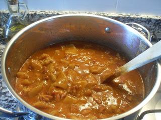 Cocinando callos tradicionales.