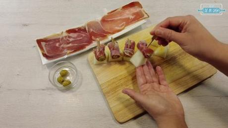 Canapes de Melon con Jamon 6