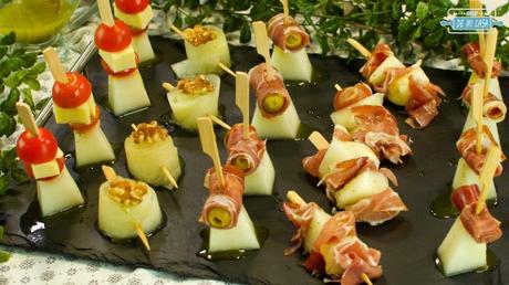 5 CANAPÉS de MELÓN con JAMÓN 🍈🐷 Presentaciones Diferentes y Originales | Recetas de Navidad 9/24 Canapes de Melon con Jamon