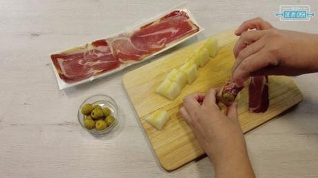 Canapes de Melon con Jamon 4