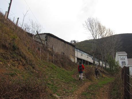 Circular a La Boya o Curriellos desde Parana (Vía Carisa)