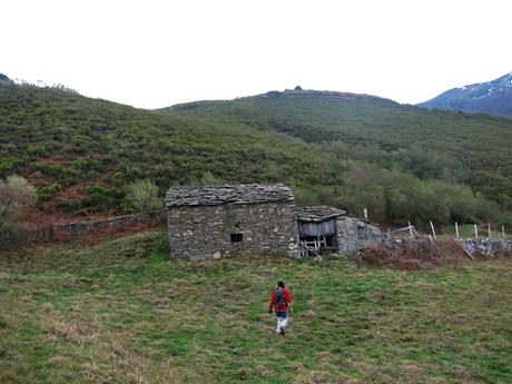 Circular a La Boya o Curriellos desde Parana (Vía Carisa)