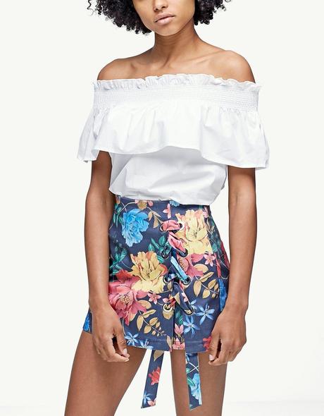 Falda Flores Stradivarius 2019