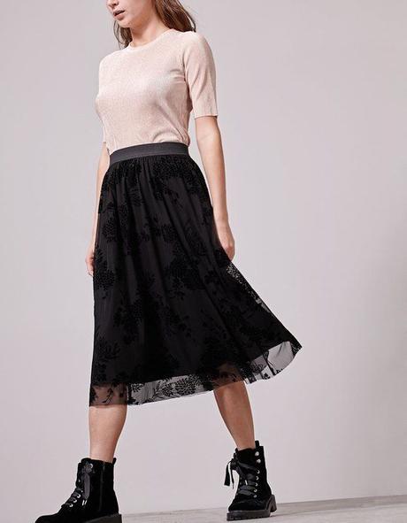 Falda Flores Stradivarius 2019