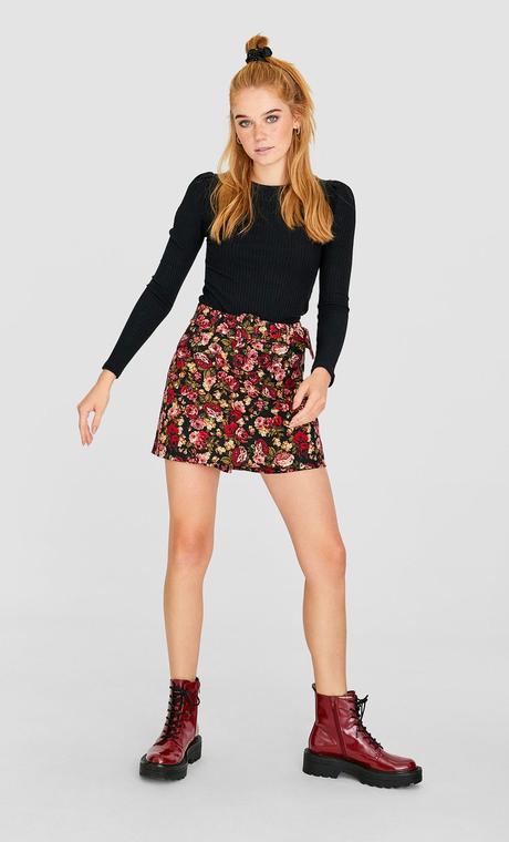 Falda Flores Stradivarius 2019