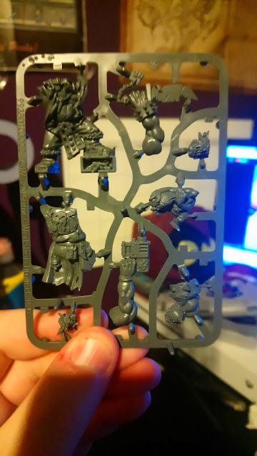 Esta un poco verde este enano,no?