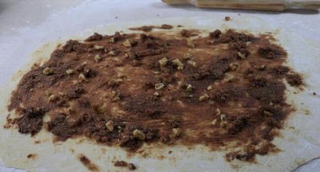 Echamos el relleno en el interior de la masa