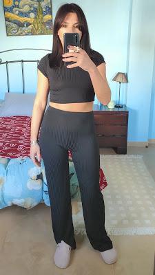 ¿Negro o burdeos? Ayúdame a elegir entre dos looks de fiesta 20