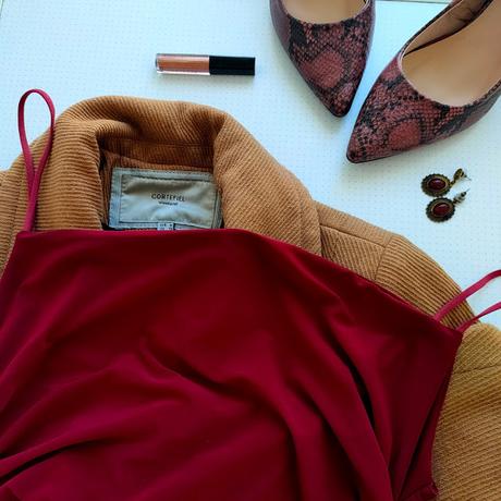 ¿Negro o burdeos? Ayúdame a elegir entre dos looks de fiesta 02