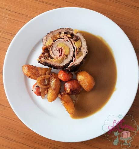 PLUMA  DE TERNERA RELLENA DE MANZANA Y PASAS