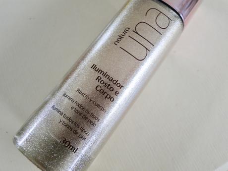 Máscara de pestañas Secret e Iluminador de rostro y cuerpo de Natura Argentina, a prueba.