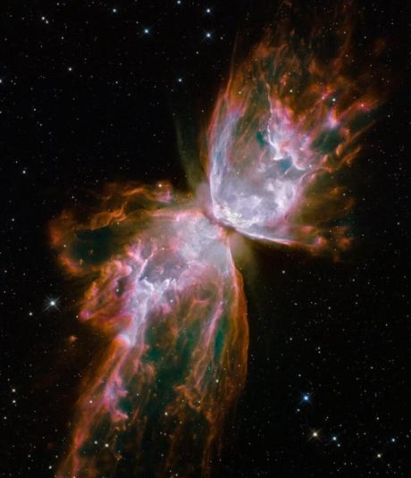 Hubble cumple 30 años y NASA publica 30 “gemas celestiales” para celebrarlo