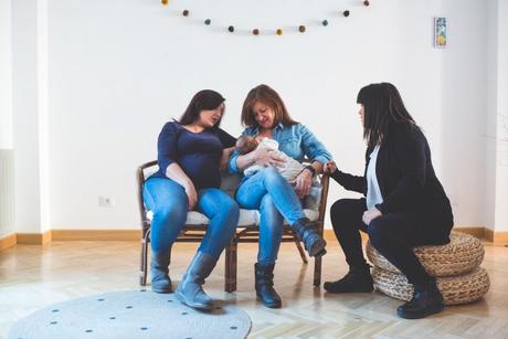 Un estudio afirma que al 40% de mujeres les incomoda ver amamantar en público Un estudio afirma que al 40% de mujeres les incomoda ver amamantar en público