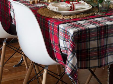 Nuestra mesa navideña en cuadros escoceses18