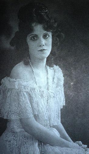 Dulce María Loynaz