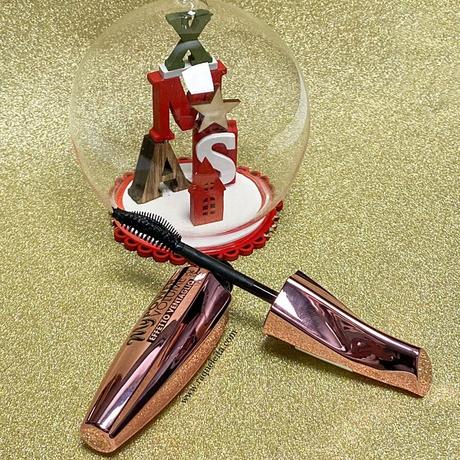 Luce como una Diva estas Navidades con las Novedades de Maquillaje de Deborah Milano deborah-milano-my-power-volume