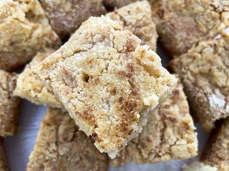 navidad 2020 easy crumble cake easy coffe cake easy christmas dessert easy cake easy baking Crumb cake christmas cake christmas 2020 cardamom cake bizcocho sencillo bizcocho para navidad bizcocho para el café bizcocho jugoso bizcocho facil bizcocho con cardamomo bizcocho casero bizcocho brunch merienda navideña bizchocho rápido bizchocho facil aromatic cake  