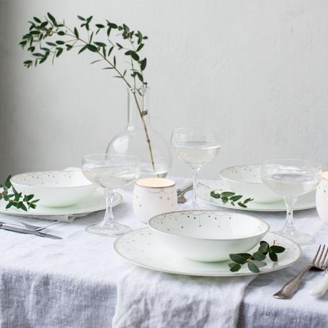 Wik & Walsøe christmas scandinavian table set scandinavian style scandinavian design norwegian porcelain norwegian design nordic style nordic design nordic christmas navidad 2020 mesas de navidad mesa de navidad estilo nórdico estilo escandinavo diseño noruego decoración navideña decoración mesa navideña christmas table christmas scandinavian interiors christmas decor  