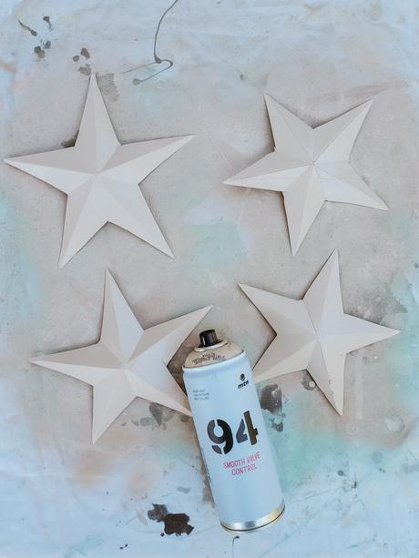 Estrellas 3D de cartón para decorar en Navidad