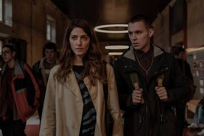 El desorden que dejas; Vidas entrelazadas