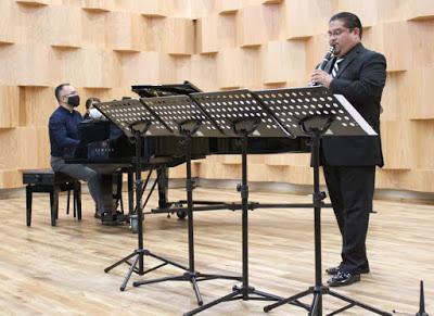 OFRECE ADRIÁN HERNÁNDEZ CONCIERTO DE CLARINETE EN EL COMEM