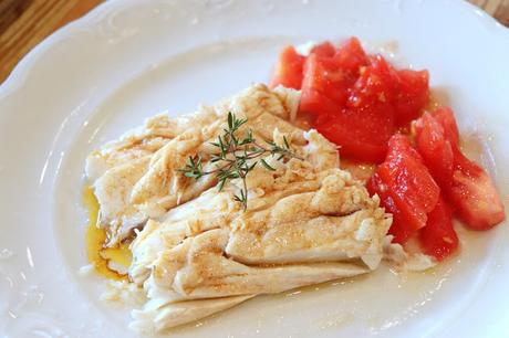 Receta de lubina a la sal con un toque picantito, cómo asarla para que quede en su punto y la costra de sal salga sin romperse