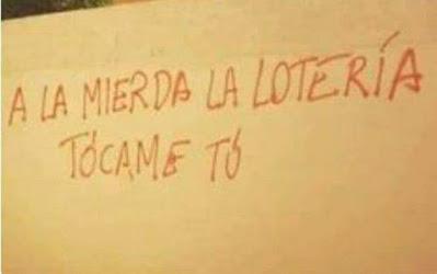 El Gordo de una Navidad diezmada por el Covid. Y, desde Abu Dabi, el emérito se escuda en la pandemia para no volver a España.