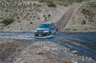 Laguna Navarrete en el norte neuquino, donde los pescadores no necesitan exagerar