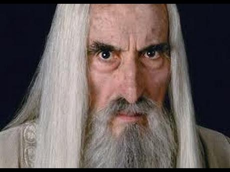 Las huestes de Sauron (los comunistas) quieren apoderarse de España