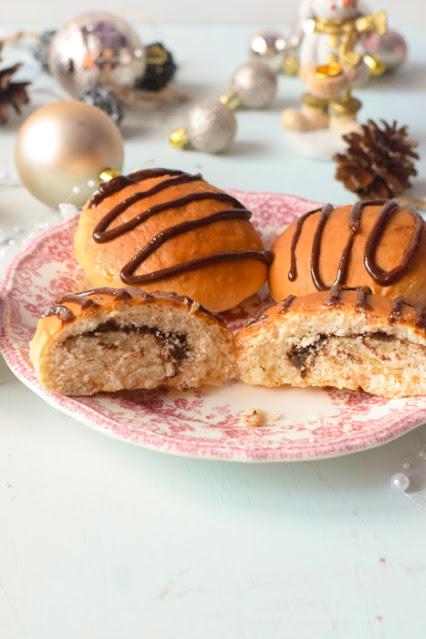 Bollos Vegano Rellenos de Mantequilla de Cacahuete y Chocolate