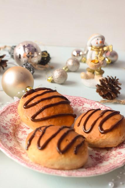 Bollos Vegano Rellenos de Mantequilla de Cacahuete y Chocolate