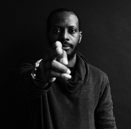 S.P.B. : Cuéntanos, ¿Quién es Silvano? S.M: Nací en Mala... S.P.B. : Cuéntanos, ¿Quién es Silvano? S.M: Nací en Mala...