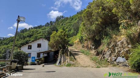 Os Esquíos, Taramundi