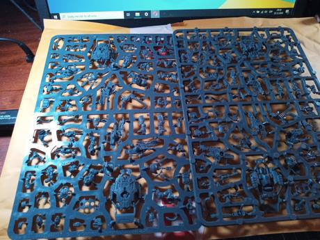 Foto-reseña de la caja de Archeoteks y Grav-Cutter de Necromunda