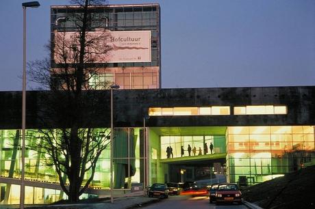 Terence Riley, Rem Koolhaas y el lugar de la arquitectura pública Terence Riley, Rem Koolhaas y el lugar de la arquitectura pública