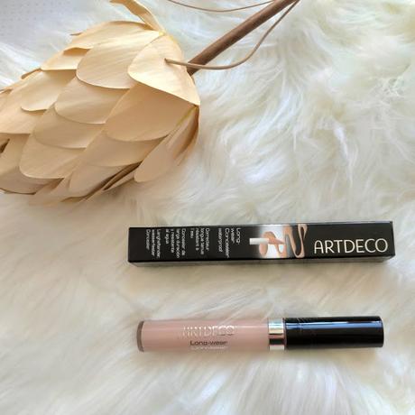 Corrector Longwear de Art Decó 02