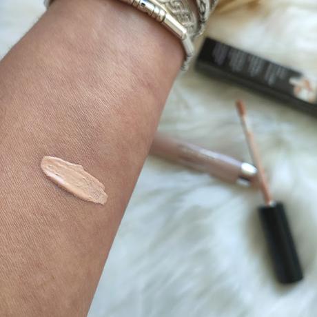 Corrector Longwear de Art Decó 05