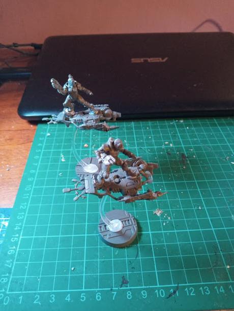 Comentando un poco el montaje de Archeoteks y Neoteks de los Van Saar