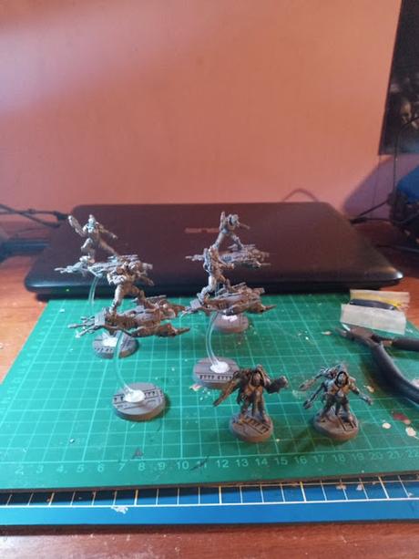 Comentando un poco el montaje de Archeoteks y Neoteks de los Van Saar