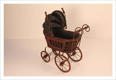 Primeros juguetes traídos por el Railroad Company de Cristóbal en 1908 Primeros juguetes traídos por el Railroad Company de Cristóbal en 1908