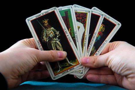 Soñar con el tarot