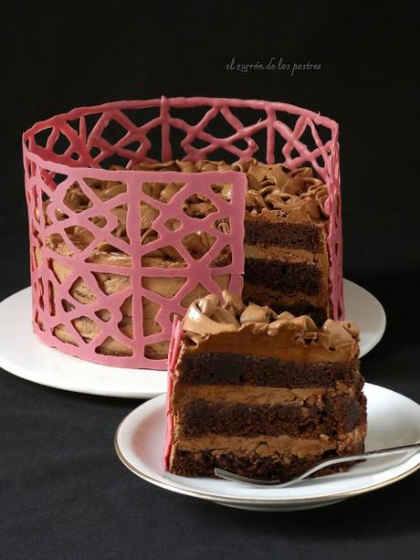 Tarta de Chocolate con cenefa Ruby Tarta de Chocolate con cenefa Ruby