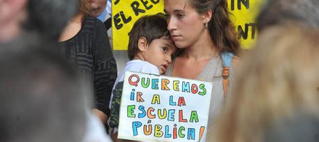 El Absurdo Porteño: A Un Paso del Sistema de Educación Privada Obligatoria El Absurdo Porteño: A Un Paso del Sistema de Educación Privada Obligatoria