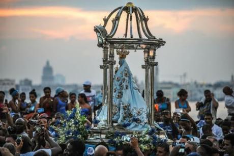 La Pelea moderna en la regla de osha en torno al Sincretismo ¿Es necesario? ¿En realidad que representa?