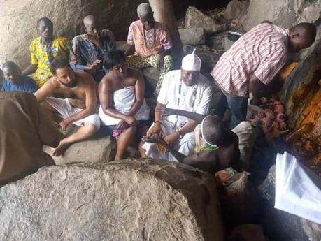 Afro píldora: El templo principal de vodounsi Sakpata en Dossa