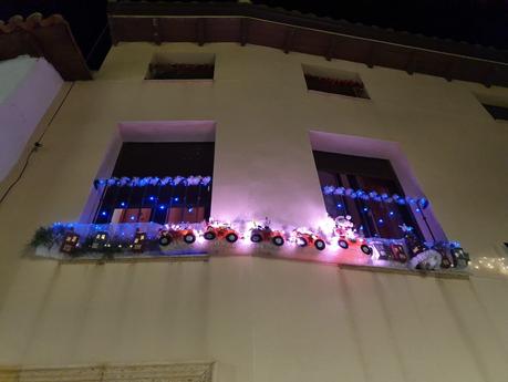 Ana Belén Gómez gana el premio a la mejor fachada navideña de Almonacid de Zorita