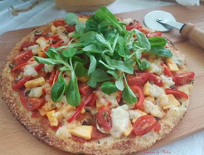 Pizza de calabaza con base de coliflor #lunessincarne Pizza de calabaza con base de coliflor #lunessincarne