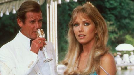 Muere “la chica Bond” Tanya Roberts