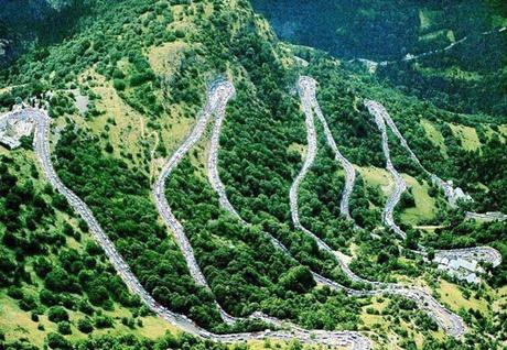 Alpe d’Huez altimetrías y curiosidades del coloso Frances