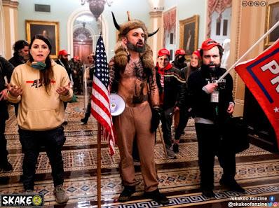 El mismo día en  que la Justicia británica deniega la extradición de Assange a EEUU “por riesgo de suicidio”, Trump propicia el asalto al Capitolio.